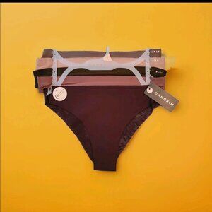 Danskin Intimates Womens Size Small 5 Pack No Show Soft Lace Panties Underwear